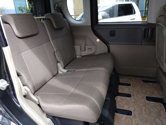 ダイハツ タント 8