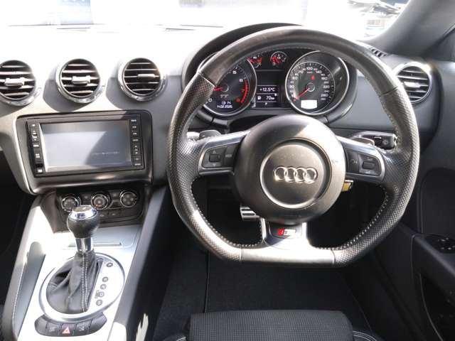 アウディ TT 50